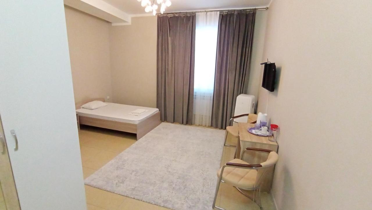 Station Hostel Атырау Экстерьер фото